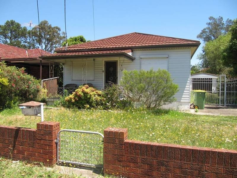 9 Peel Street, Canley Heights NSW 2166