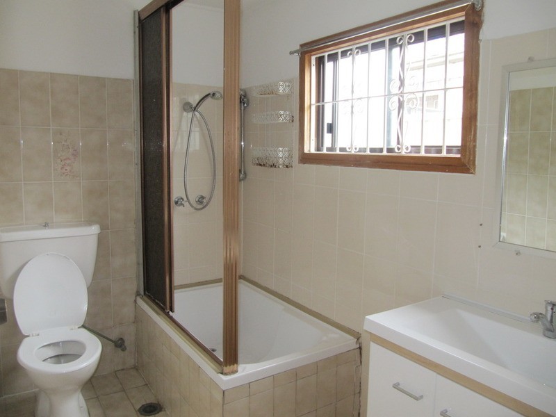 Canley Heights NSW 2166