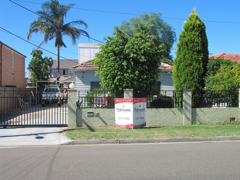 28 Torrens Street, Canley Heights NSW 2166