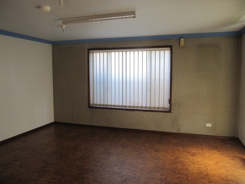 Edensor Park NSW 2176