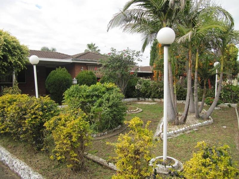 4 Hoyle Place, Greenfield Park NSW 2176