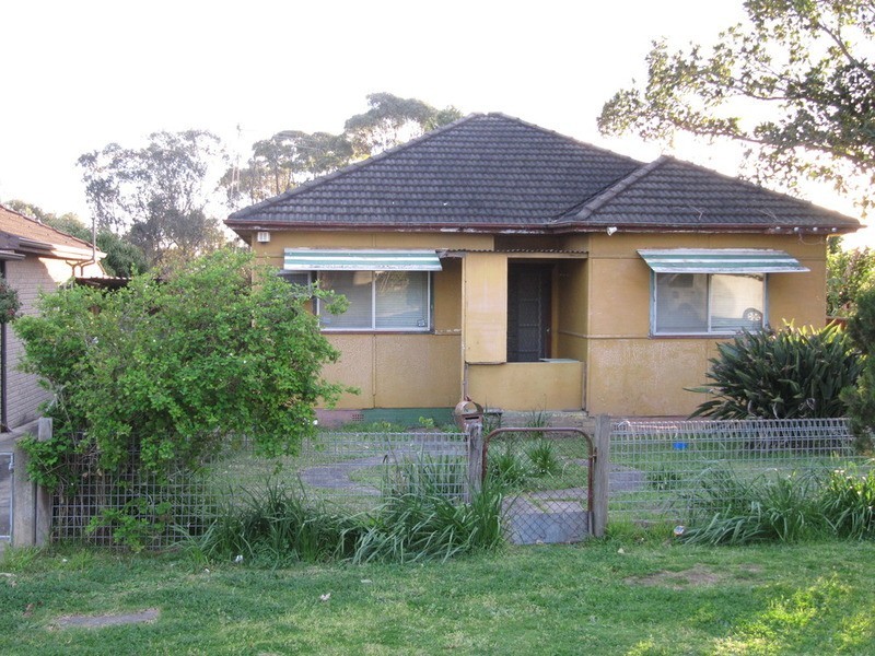 Carramar NSW 2163