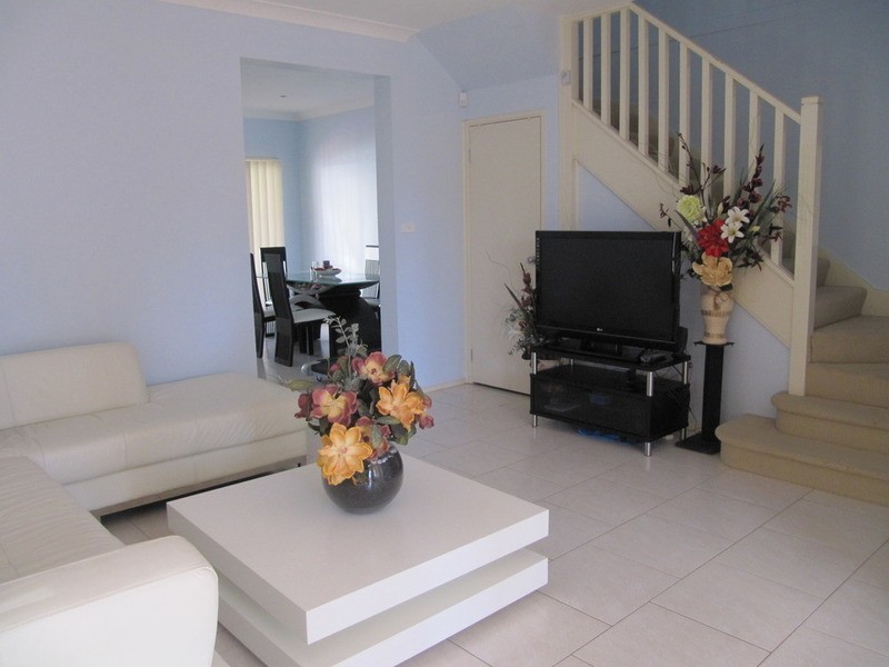 68 Earl Street, Canley Heights NSW 2166