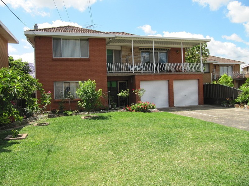 4 Mallow Place, Cabramatta West NSW 2166