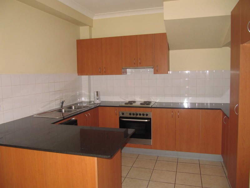 Fairfield NSW 2165