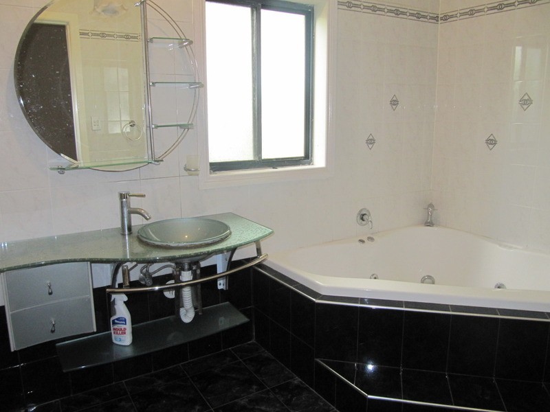 Canley Heights NSW 2166