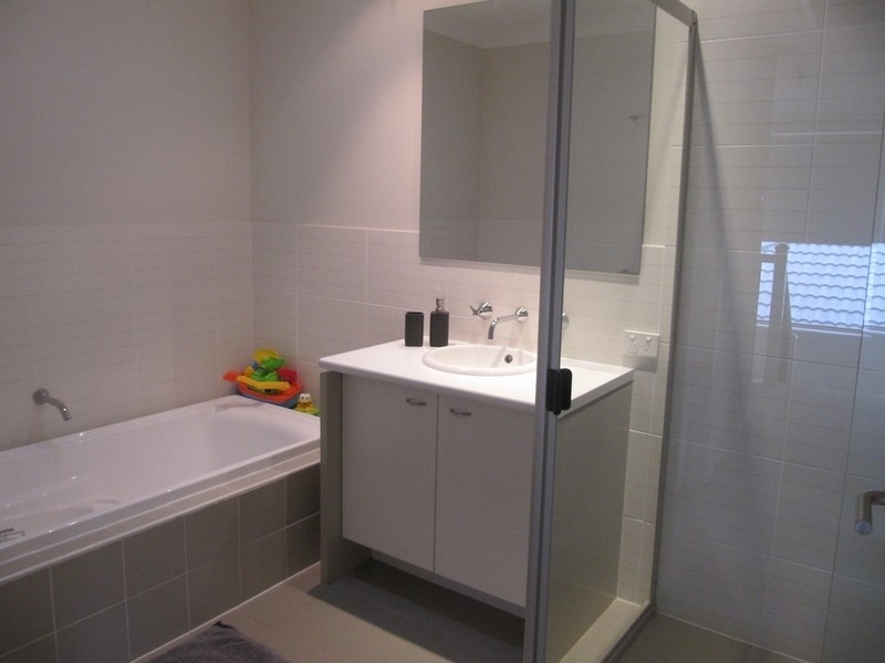 West Hoxton NSW 2171