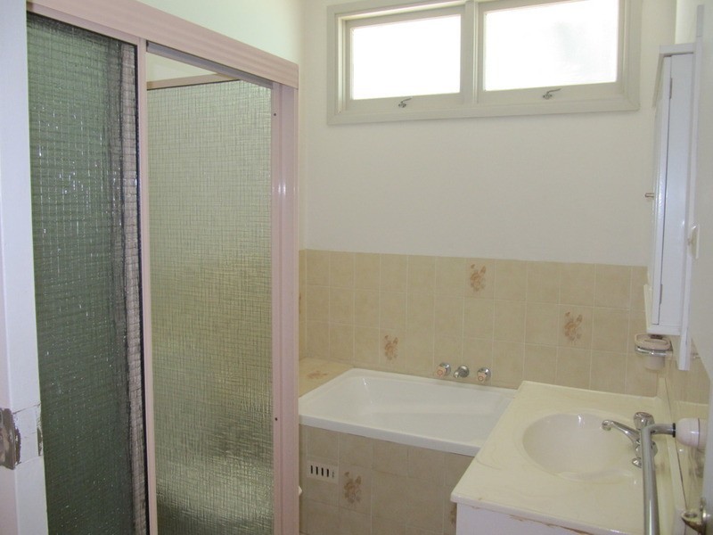 Fairfield West NSW 2165