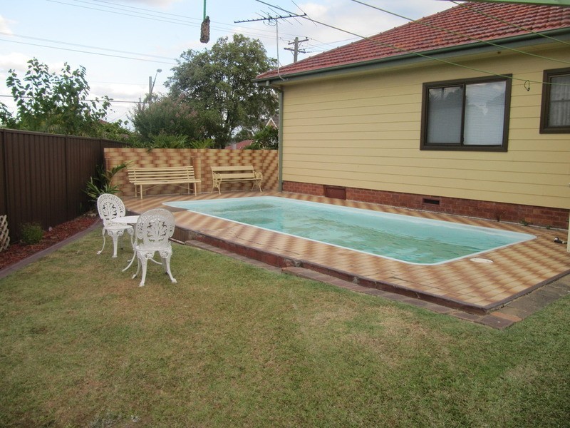 1 Mainsbridge Avenue, Liverpool NSW 2170