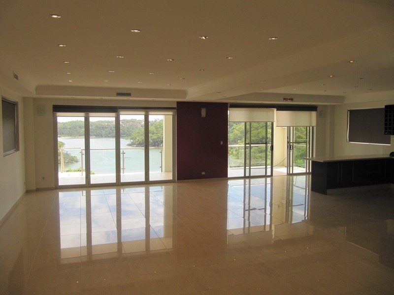 Lugarno NSW 2210