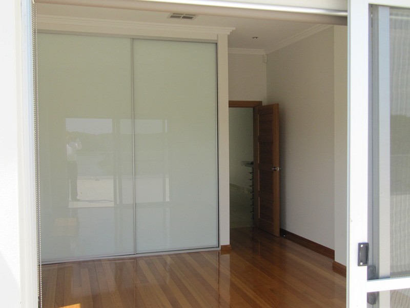 Lugarno NSW 2210