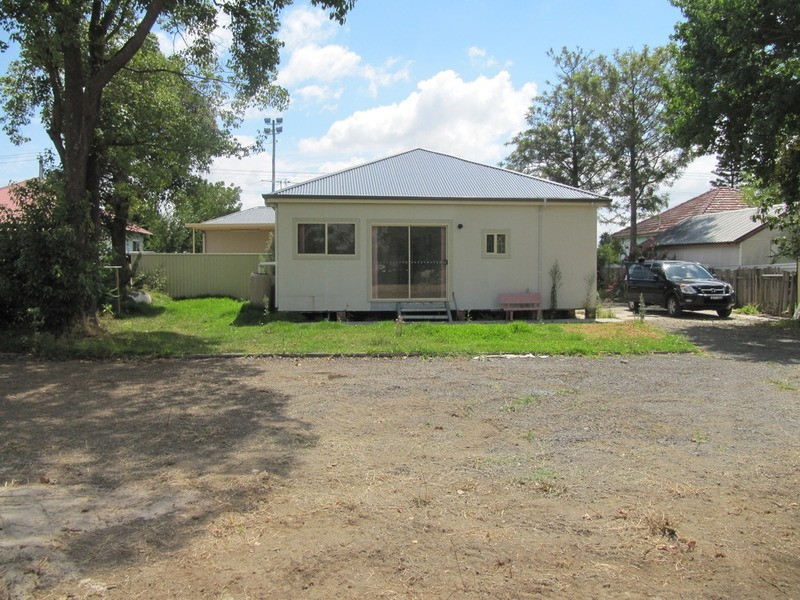 104  Lansdowne Road, Canley Vale NSW 2166