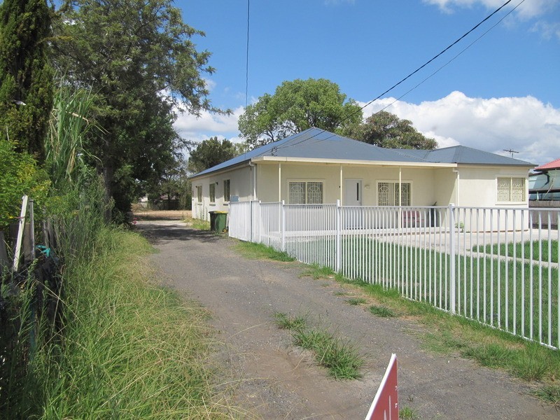 104  Lansdowne Road, Canley Vale NSW 2166