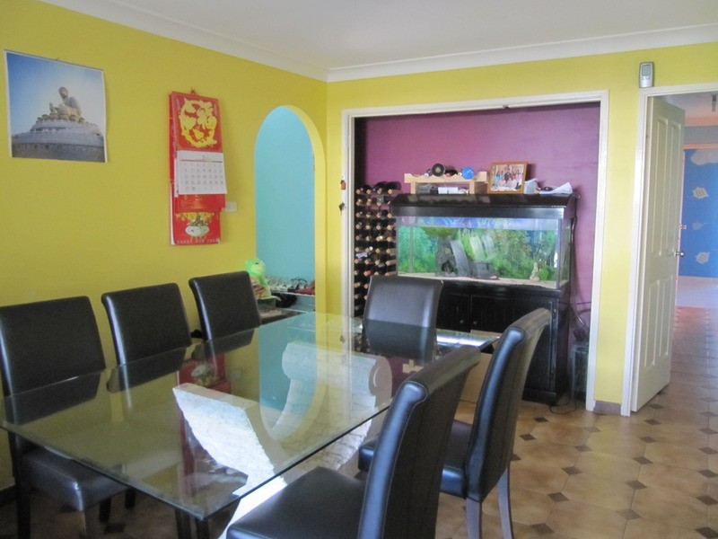 Fairfield West NSW 2165