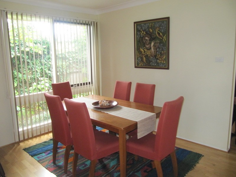 5 Upwey Place, St Johns Park NSW 2176