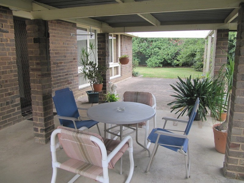 5 Upwey Place, St Johns Park NSW 2176