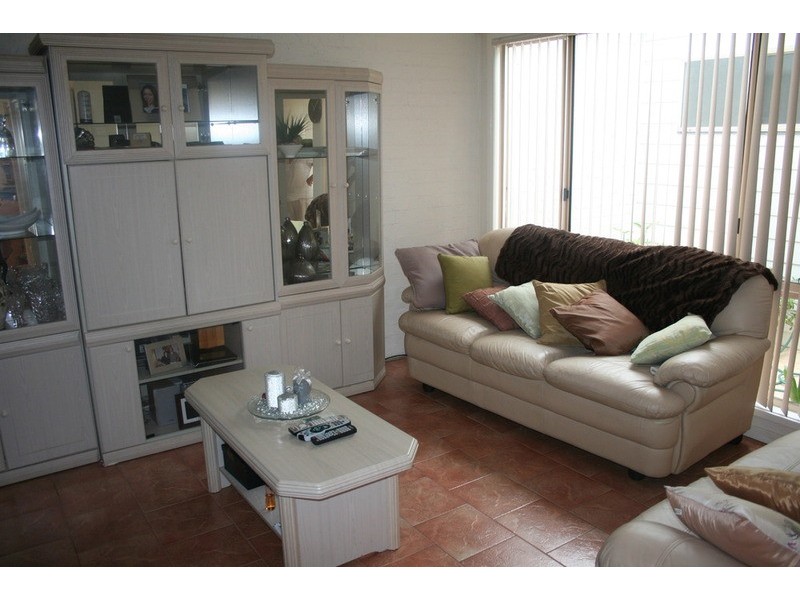 6  Greenfinch Street, Green Valley NSW 2168