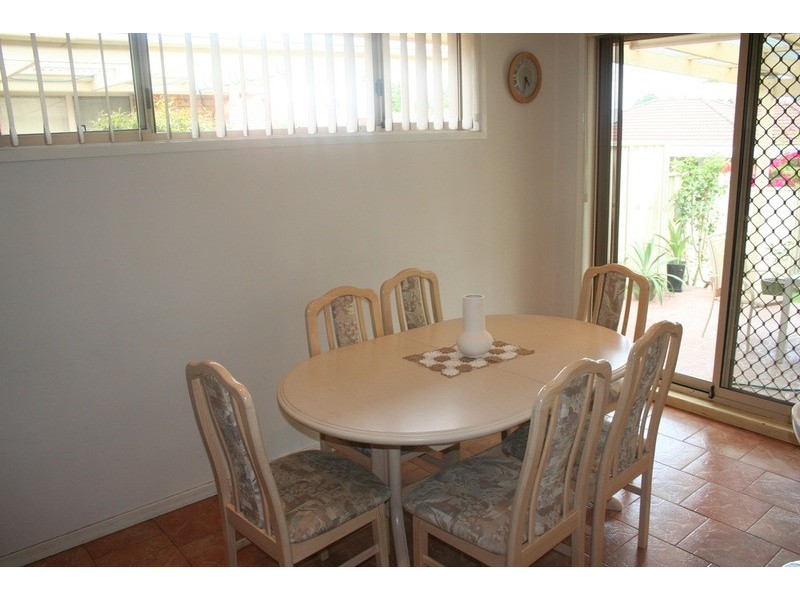 6  Greenfinch Street, Green Valley NSW 2168