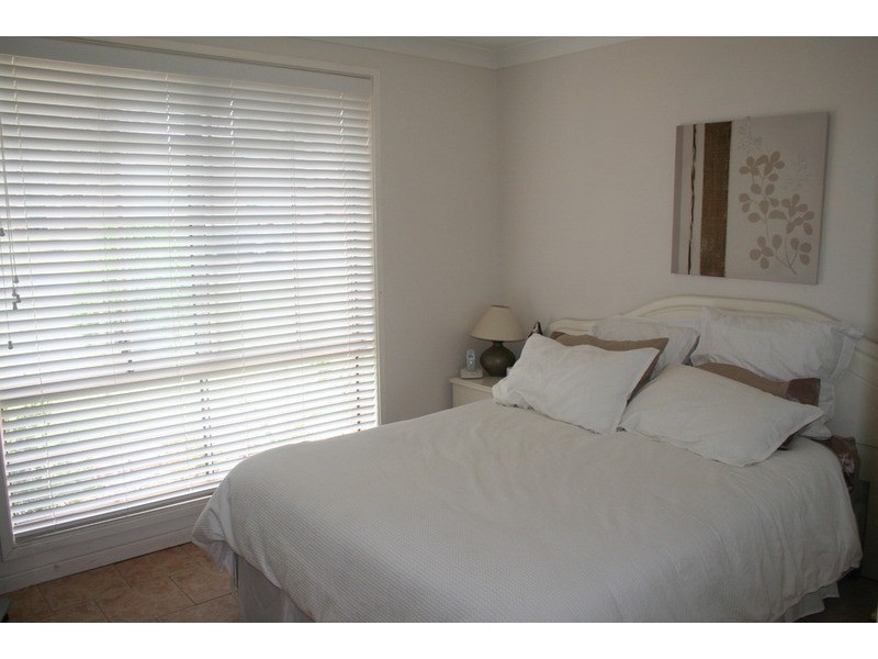 6  Greenfinch Street, Green Valley NSW 2168