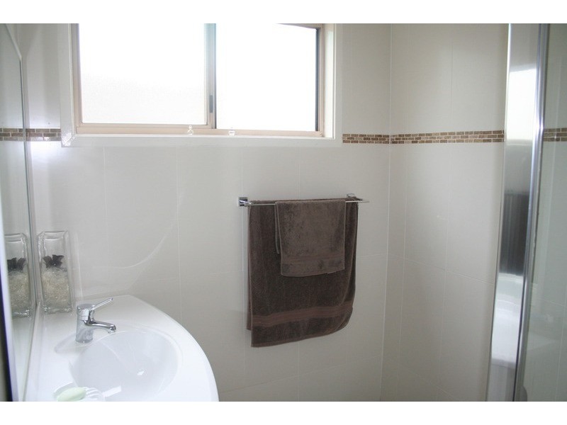 6  Greenfinch Street, Green Valley NSW 2168