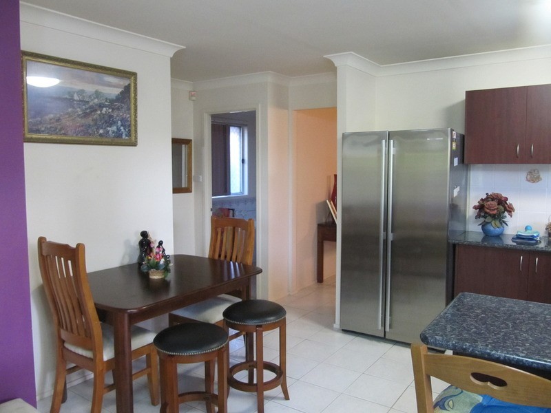 24 Binnaway Avenue, Hoxton Park NSW 2171