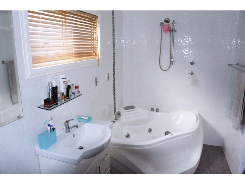 21 Torrens Street, Canley Heights NSW 2166