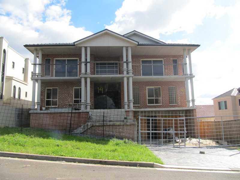 14 Box Road, Casula NSW 2170