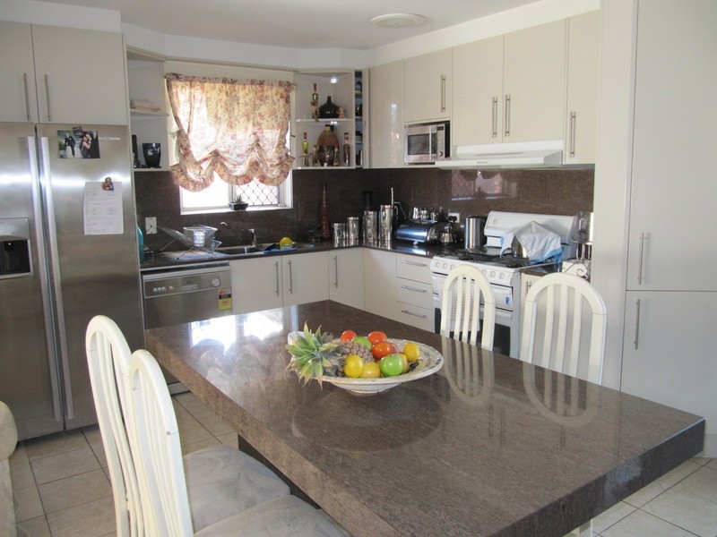 Fairfield West NSW 2165