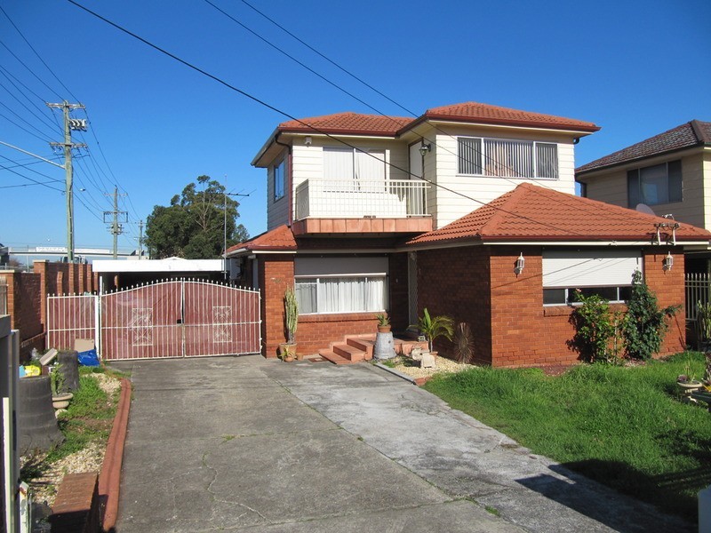 Fairfield West NSW 2165