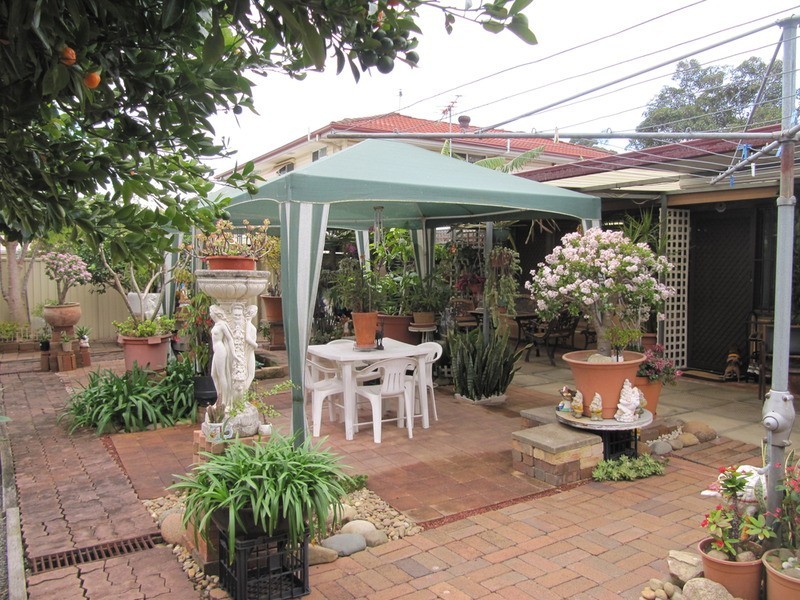 15 Humphries Road, Wakeley NSW 2176