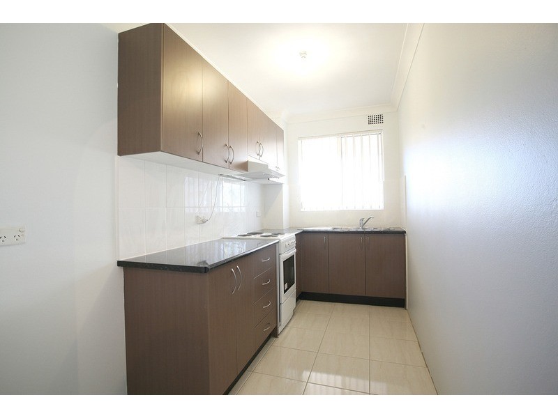 21/10 Clifford Avenue, Canley Vale NSW 2166