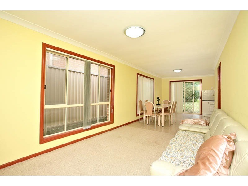 Fairfield West NSW 2165