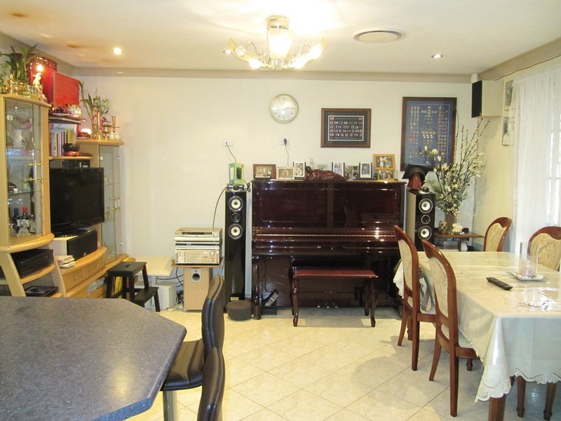 Fairfield East NSW 2165