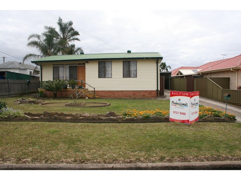 7 Unwin  Road, Cabramatta West NSW 2166