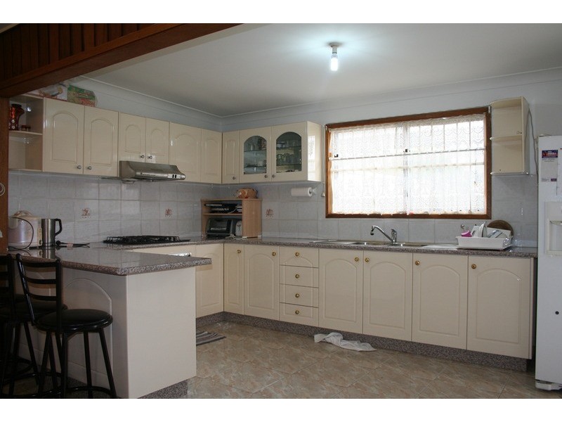 7 Unwin  Road, Cabramatta West NSW 2166