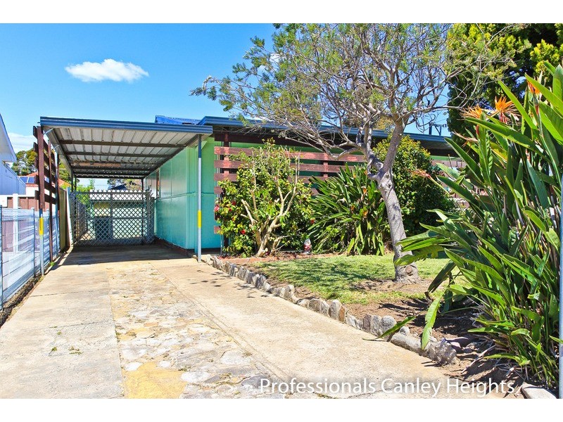 8 George  Street, Canley Heights NSW 2166