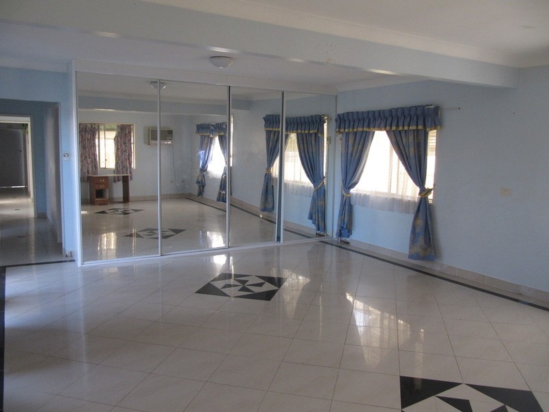 Fairfield West NSW 2165