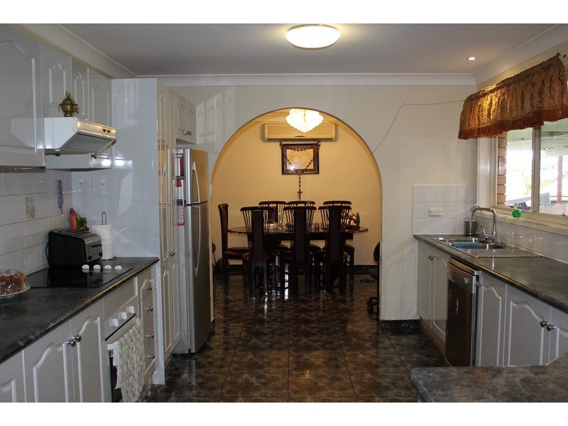 7 Todd  Place, Bossley Park NSW 2176