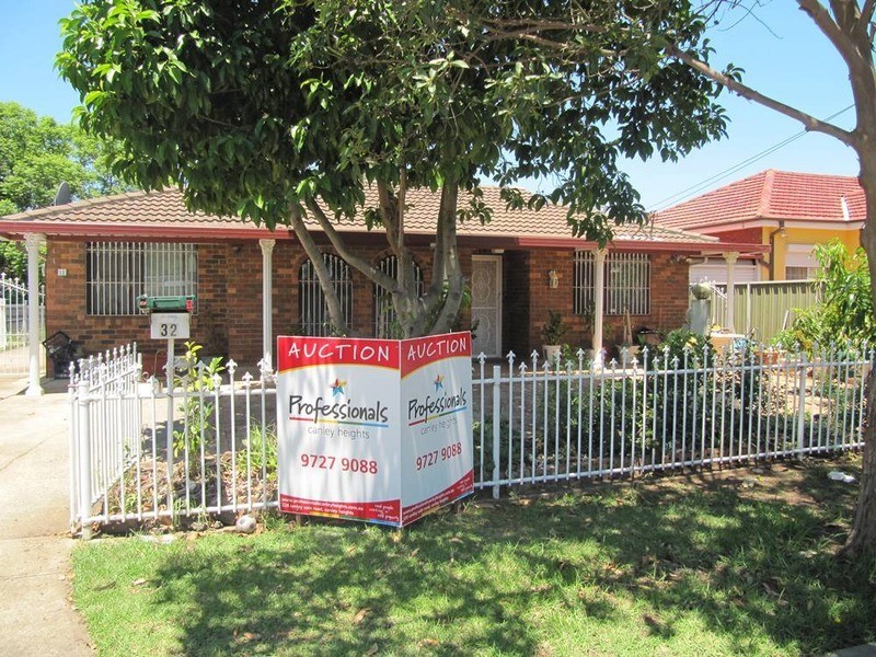 32 Hinkler Street, Smithfield NSW 2164