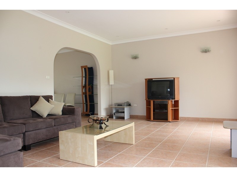 Greenfield Park NSW 2176