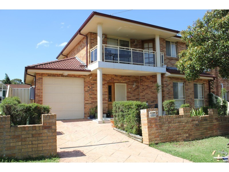 1A Phyllis  Crescent, Guildford NSW 2161