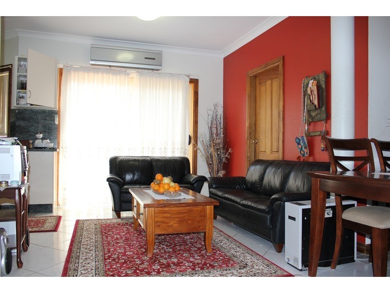 1A Phyllis  Crescent, Guildford NSW 2161