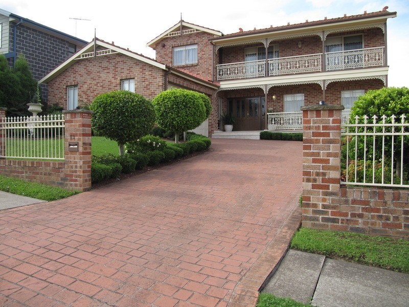 53 Pine  Road, Casula NSW 2170