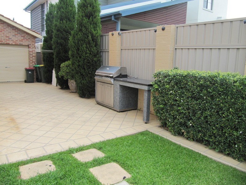 53 Pine  Road, Casula NSW 2170