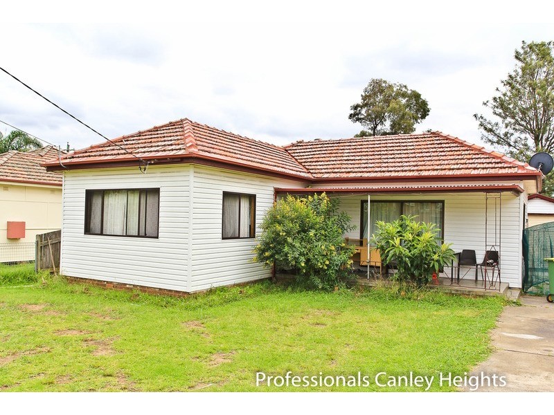 5 Nile Street, Fairfield Heights NSW 2165