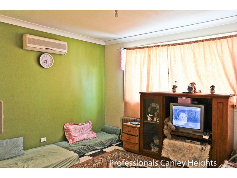 5 Nile Street, Fairfield Heights NSW 2165