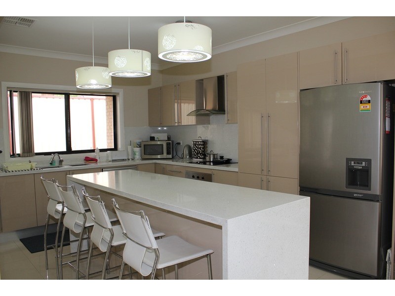 Fairfield West NSW 2165