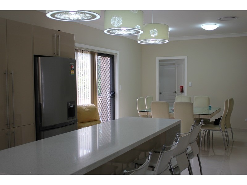 Fairfield West NSW 2165