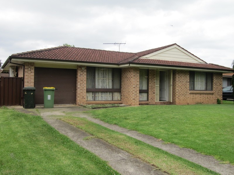 Edensor Park NSW 2176