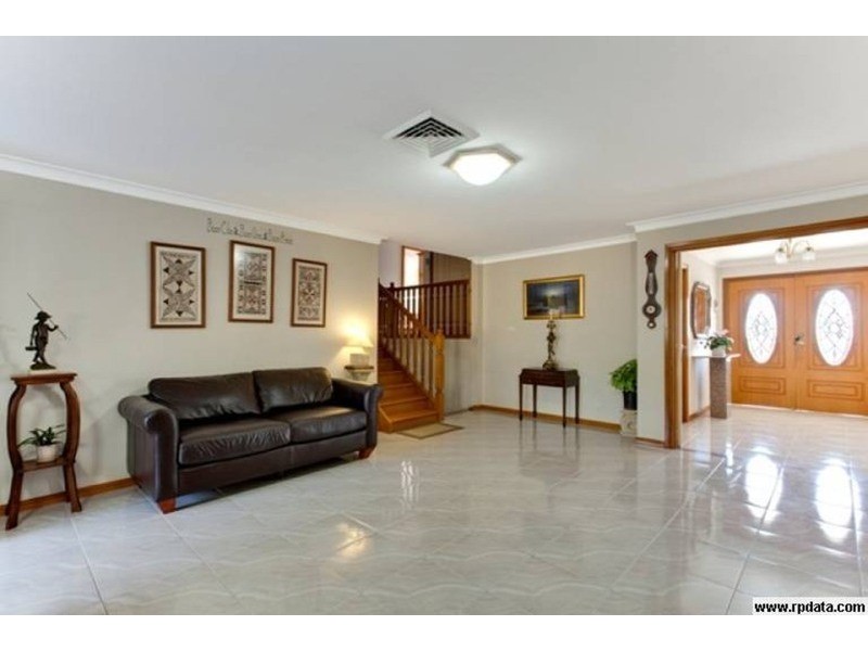 Edensor Park NSW 2176